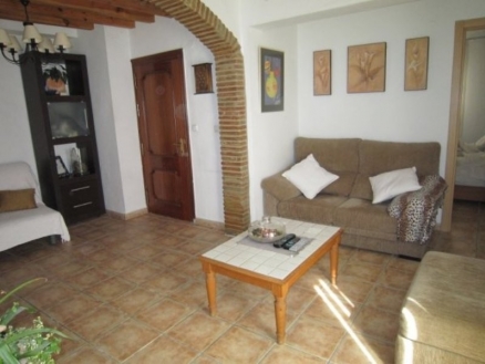 Estepona property: Apartment with 2 bedroom in Estepona 110841