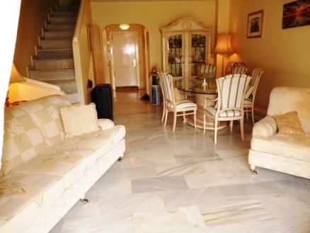 Townhome with 2 bedroom in town 110861