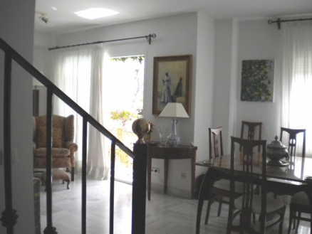 town Apartment 110875