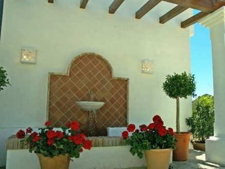 Benahavis property: Villa in Malaga for sale 110920