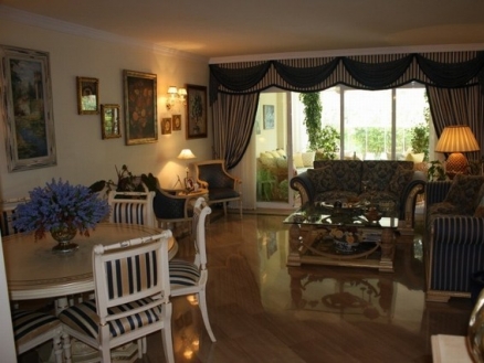 Elviria property: Apartment with 2 bedroom in Elviria 111015
