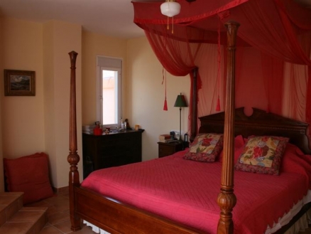 Las Chapas De Marbella property: Villa with 5 bedroom in Las Chapas De Marbella 111040