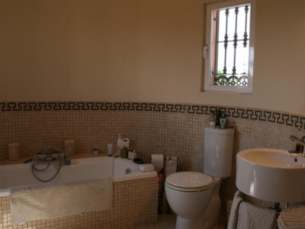 Las Chapas De Marbella property: Las Chapas De Marbella Villa 111040