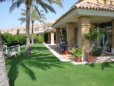 Villa for sale in town 111084