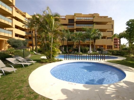 Estepona property: Apartment for sale in Estepona 111099