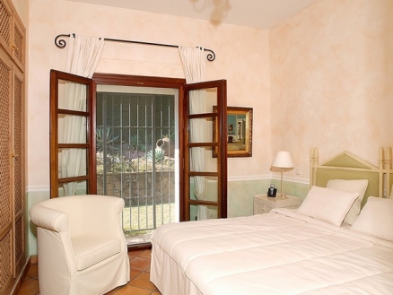 Las Brisas property: Villa for sale in Las Brisas, Malaga 111141