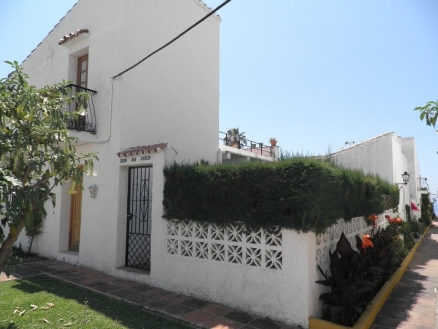 Estepona property: Townhome for sale in Estepona 111275