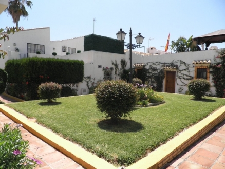 Estepona property: Townhome with 4 bedroom in Estepona 111275