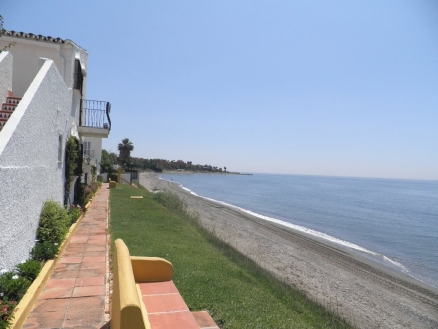 Estepona property: Townhome with 4 bedroom in Estepona, Spain 111275