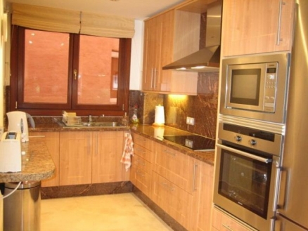 New Golden Mile property: Apartment in Malaga for sale 111305