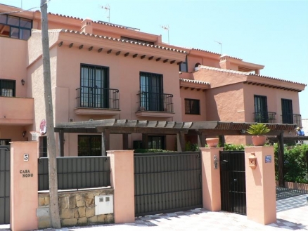 San&nbsp;Pedro&nbsp;de&nbsp;Alcantara&nbsp;property:&nbsp;Townhome&nbsp;for&nbsp;sale&nbsp;in&nbsp;San&nbsp;Pedro&nbsp;de&nbsp;Alcantara&nbsp;111327