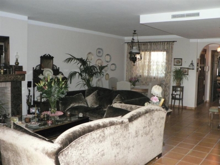 San&nbsp;Pedro&nbsp;de&nbsp;Alcantara&nbsp;property:&nbsp;Townhome&nbsp;for&nbsp;sale&nbsp;in&nbsp;San&nbsp;Pedro&nbsp;de&nbsp;Alcantara,&nbsp;Spain&nbsp;111327