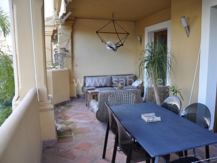 Apartment with 3 bedroom in town 111413