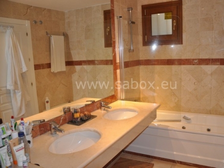 Malaga property | 3 bedroom Apartment 111413
