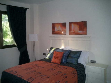 Estepona property: Apartment with 3 bedroom in Estepona 111542