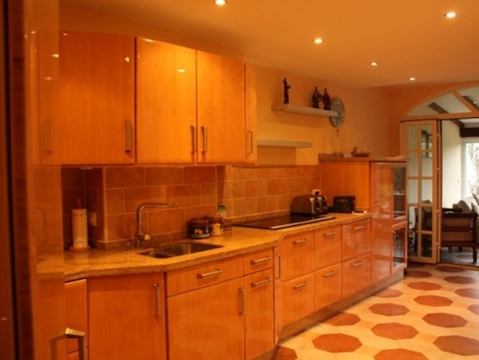 Townhome&nbsp;with&nbsp;4&nbsp;bedroom&nbsp;in&nbsp;town,&nbsp;Spain&nbsp;111691