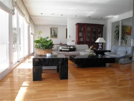 Estepona property: Villa for sale in Estepona, Malaga 111704