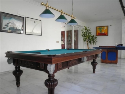 Estepona property: Malaga property | 9+ bedroom Villa 111704