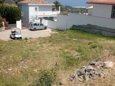 Estepona property: Land with bedroom in Estepona 111765