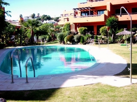 Estepona property: Apartment with 2 bedroom in Estepona 112075
