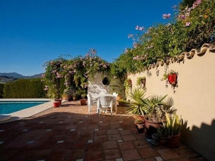 Estepona property: Villa with 3 bedroom in Estepona, Spain 112132
