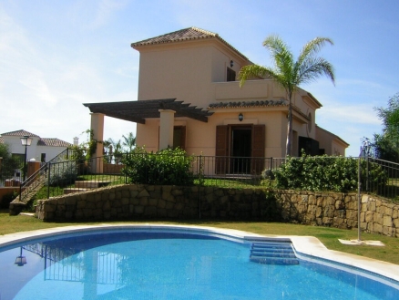 town Villa 112161