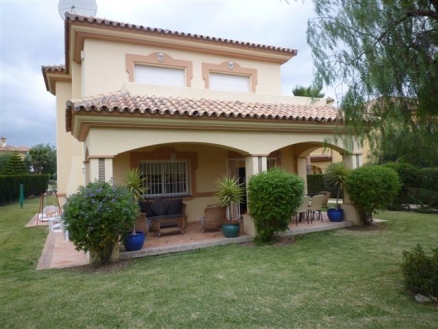 Villa for sale in town 112165