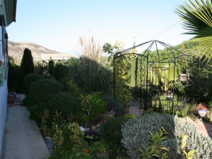 Alhaurin El Grande property: Villa with 2 bedroom in Alhaurin El Grande 112195