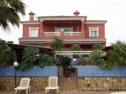 Estepona property: Villa with 6 bedroom in Estepona 112332