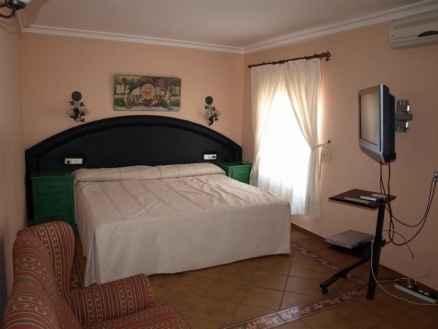 Estepona property: Villa for sale in Estepona, Malaga 112332