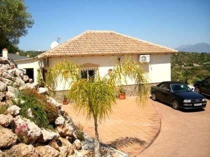 Alhaurin El Grande property: Malaga property | 4 bedroom Villa 112448