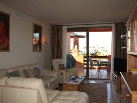 Estepona property: Apartment with 2 bedroom in Estepona 112465