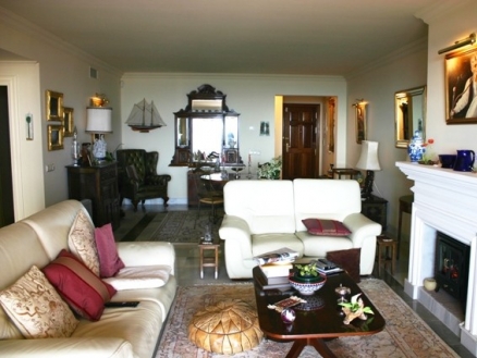 Benahavis property: Apartment with 3 bedroom in Benahavis, Spain 112517