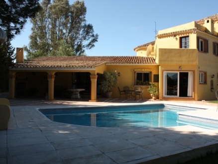 Villa for sale in town 112743