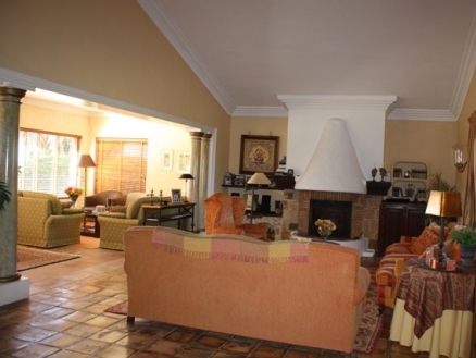 Villa for sale in town, Spain 112743