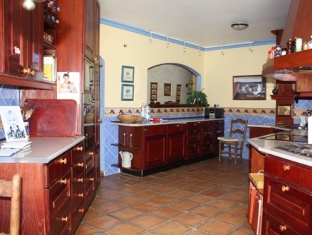 Villa with 4 bedroom in town, Spain 112743