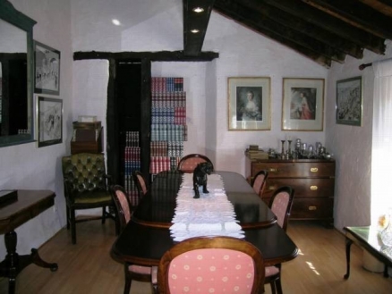 Estepona property: Villa with 4 bedroom in Estepona 112780