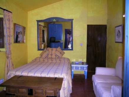 Estepona property: Malaga property | 4 bedroom Villa 112780