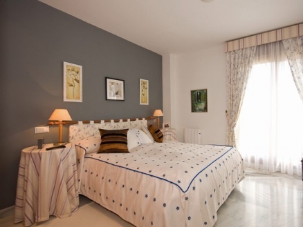Estepona property: Villa with 3 bedroom in Estepona, Spain 113086