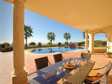 Estepona property: Villa with 4 bedroom in Estepona, Spain 113207