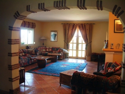 Estepona property: Villa with 4 bedroom in Estepona 113209