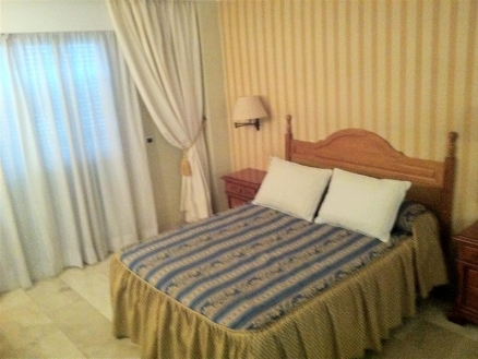 Estepona property: Apartment with 2 bedroom in Estepona 113276