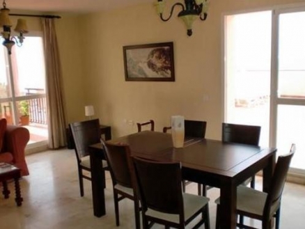 Apartment with 3 bedroom in town 113343