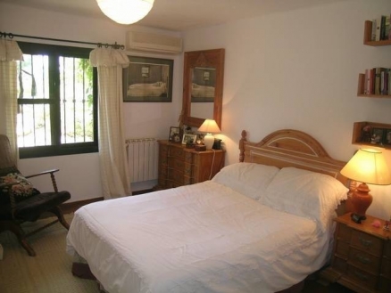 Estepona property: Villa with 4 bedroom in Estepona 113504