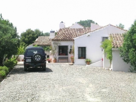 Estepona property: Estepona, Spain | Villa for sale 113504