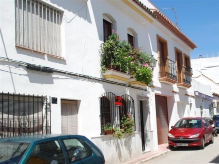 Estepona property: Townhome for sale in Estepona 113596