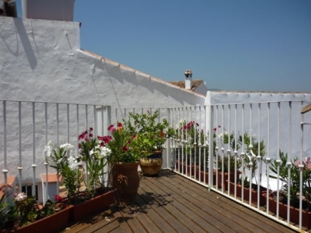 Jimena De La Frontera property: Jimena De La Frontera Townhome 113739