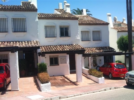 La Duquesa property: Townhome for sale in La Duquesa 113789