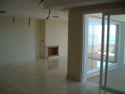 Estepona property: Apartment with 3 bedroom in Estepona, Spain 113880