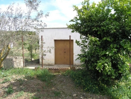 Coin property: Land with bedroom in Coin 113897